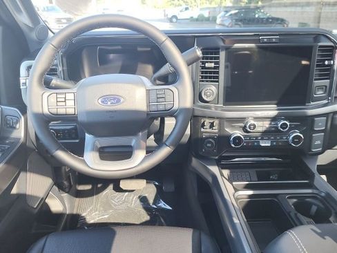 New 2026 Ford F350 Lariat w/ Black Appearance Package image 17