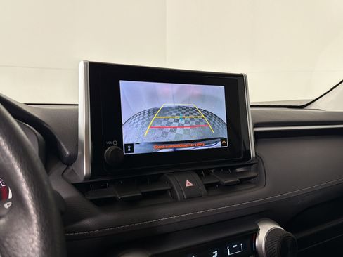 Used 2024 Toyota RAV4 LE FWD image 18