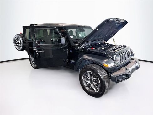 Used 2025 Jeep Wrangler Unlimited Sport S 4xe w/ Convenience Group AWD/4WD image 35