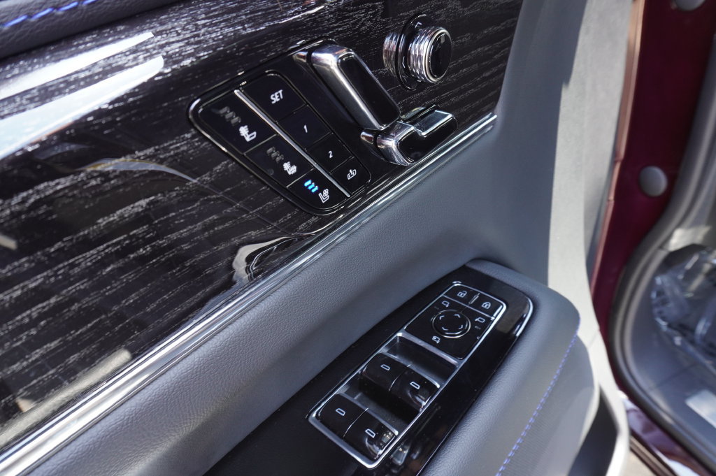 New 2026 Cadillac Escalade IQ Luxury 1 AWD/4WD image 17