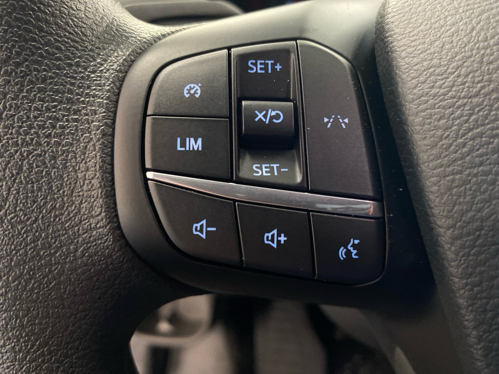 New 2026 Ford Transit 150 Low Roof w/ Load Area Protection Package RWD image 13