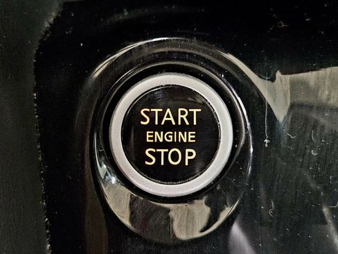 Used 2018 Nissan Kicks SV w/ Exterior Package image 15