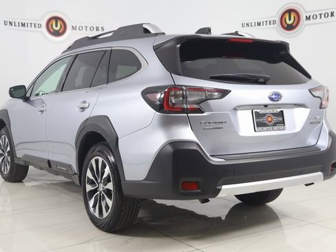 Used 2025 Subaru Outback Touring XT image 4