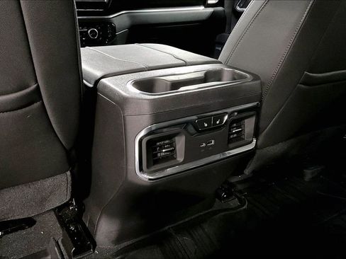 Used 2025 GMC Sierra 1500 SLT image 31