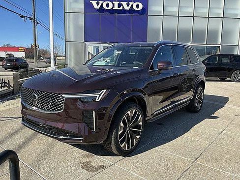 New 2026 Volvo XC90 T8 Plus w/ Protection Package Premier AWD/4WD image 3