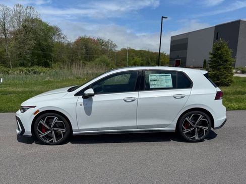 New 2025 Volkswagen GTI SE image 4