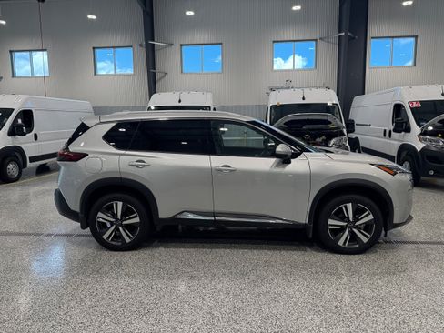 Used 2022 Nissan Rogue SL w/ SL Premium Package AWD/4WD image 4