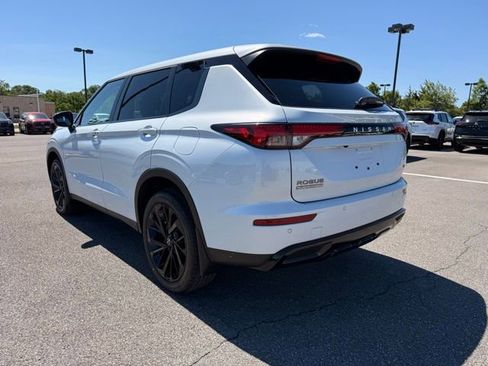 New 2026 Nissan Rogue SL AWD/4WD image 7