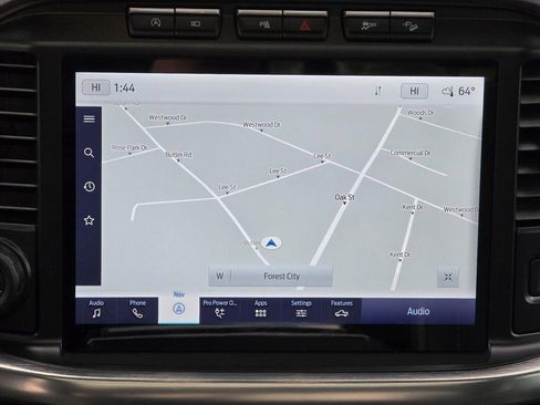 Used 2023 Ford F150 Lariat w/ Trailer Tow Package image 4