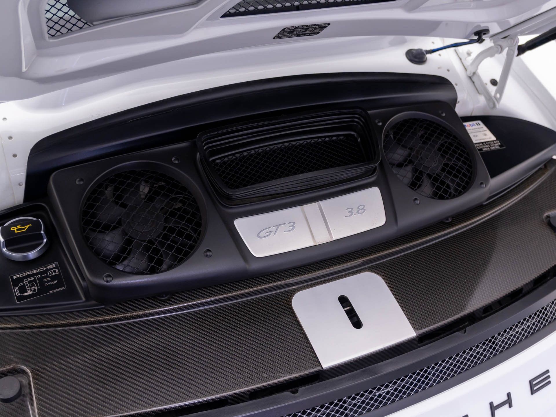 Certified 2015 Porsche 911 GT3 w/ Sound Package Plus RWD image 34
