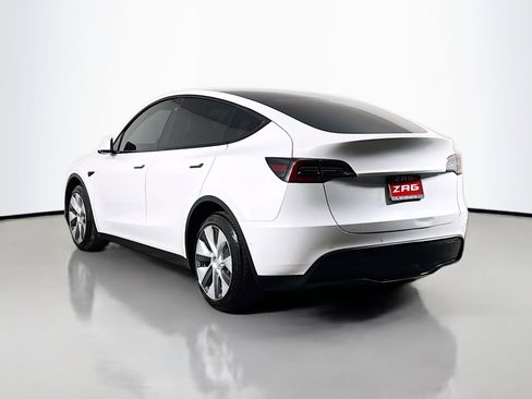 Used 2020 Tesla Model Y Long Range AWD/4WD image 3