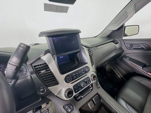 Certified 2017 GMC Yukon XL SLT w/ Open Road Package image 21