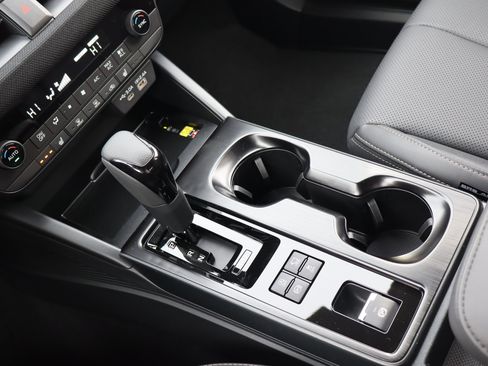 New 2026 Subaru Outback Limited XT image 15