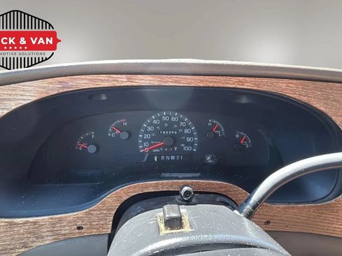 Used 2000 Ford E-350 and Econoline 350 Extended Super Duty RWD image 8