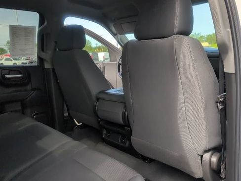 Used 2020 Chevrolet Silverado 1500 Custom w/ Custom Value Package AWD/4WD image 37