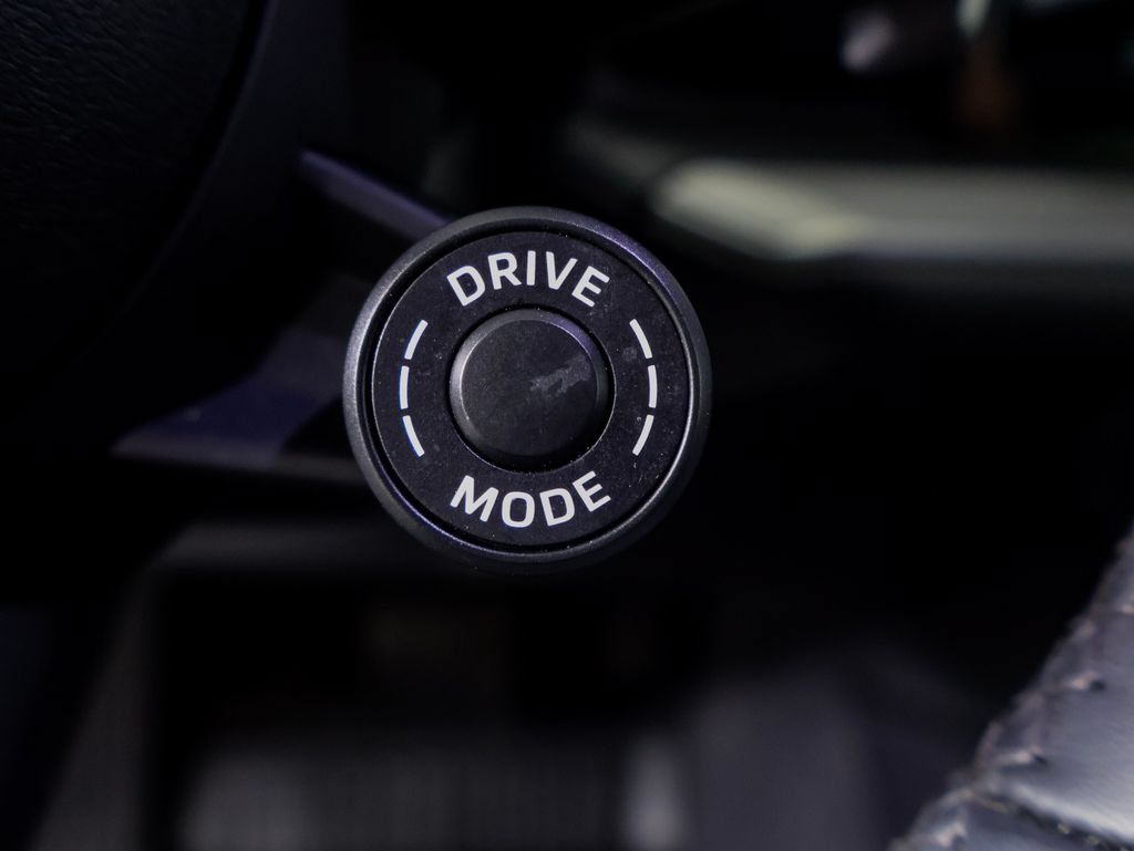 Certified 2026 Porsche Cayenne E-Hybrid AWD/4WD image 20