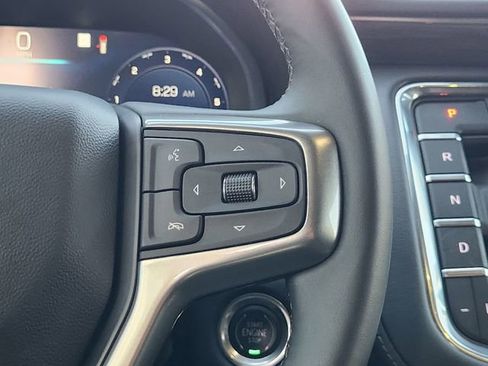 Used 2023 Chevrolet Tahoe Z71 w/ Luxury Package AWD/4WD image 29