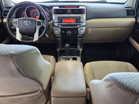 Used 2011 Toyota 4Runner SR5 w/ Convenience Pkg RWD image 15