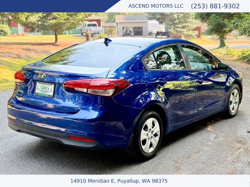 Used 2017 Kia Forte LX FWD image 5