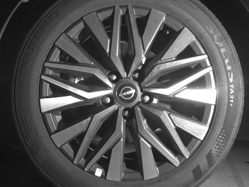 Used 2025 Nissan Altima 2.5 SV image 12