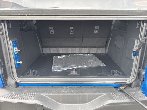 New 2025 Ford Bronco Big Bend w/ Black Diamond Package image 36