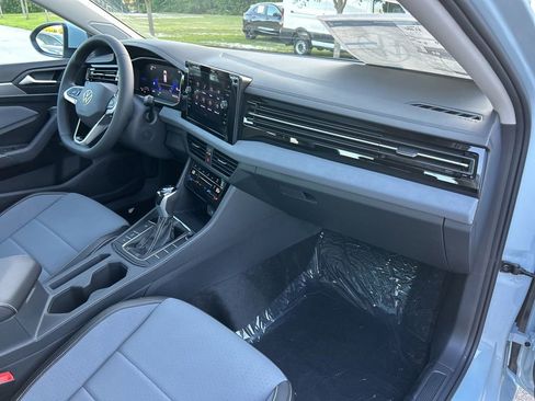 New 2026 Volkswagen Jetta SE image 38