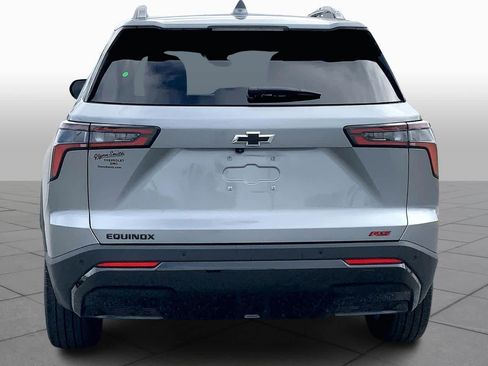 Used 2025 Chevrolet Equinox RS w/ Safety and Technology Package image 4