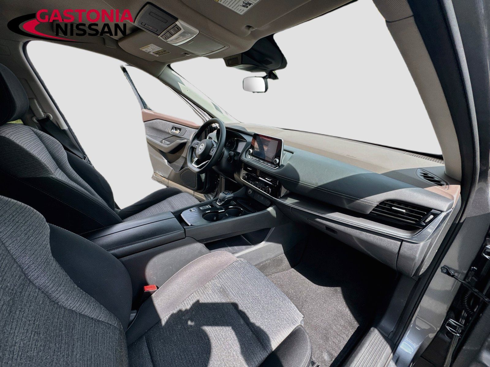 Used 2021 Nissan Rogue SV FWD image 35