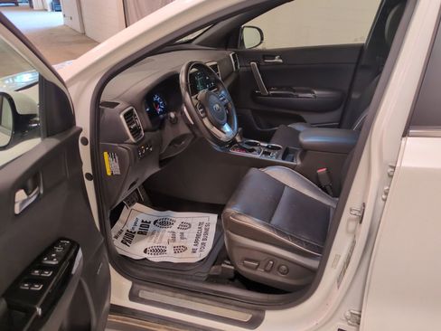 Used 2020 Kia Sportage SX image 18