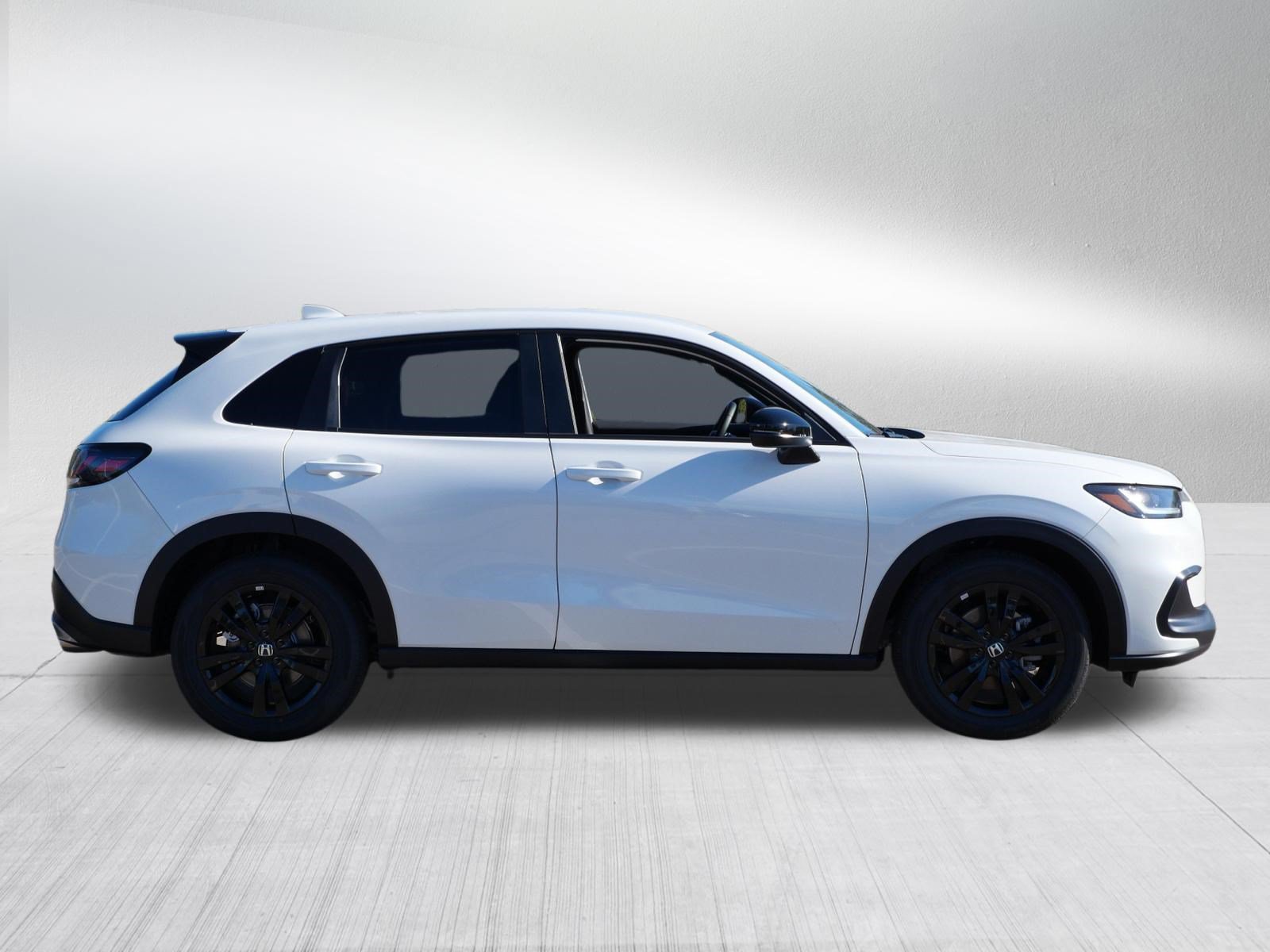Certified 2027 Honda HR-V Sport image 8