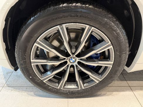 New 2026 BMW X5 xDrive50e w/ M Sport Package AWD/4WD image 8