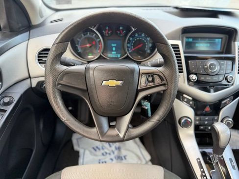 Used 2012 Chevrolet Cruze LS w/ Connectivity Package FWD image 12