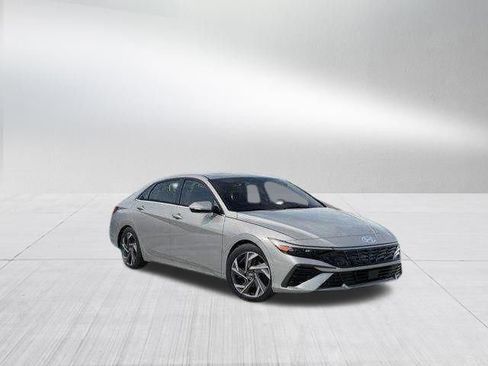 New 2026 Hyundai Elantra Limited image 2