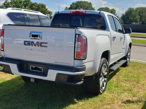 Used 2022 GMC Canyon Denali RWD image 6