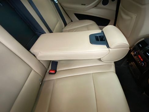 Used 2011 BMW X5 M AWD/4WD image 42