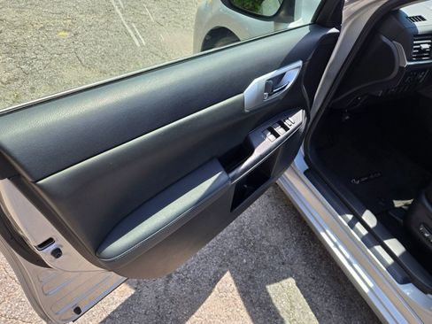 Used 2012 Lexus CT 200h Premium w/ Premium Audio Pkg FWD image 10