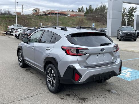 Certified 2024 Subaru Crosstrek 2.0i Premium image 3