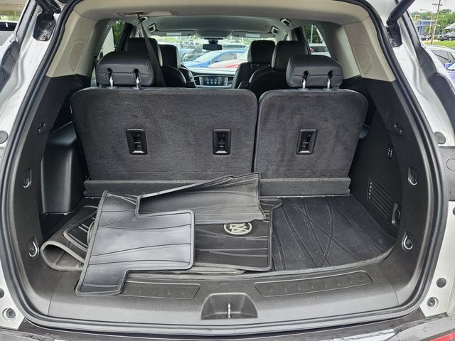 Used 2019 Buick Enclave Premium AWD/4WD image 6