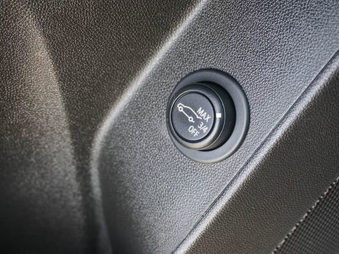 Used 2024 Chevrolet Equinox RS w/ RS Leather Package FWD image 15