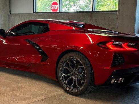 Used 2024 Chevrolet Corvette Stingray Preferred Conv w/ Battery Protection Package RWD image 4
