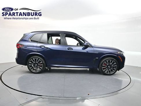 Used 2025 BMW X5 xDrive40i w/ M Sport Package AWD/4WD image 8