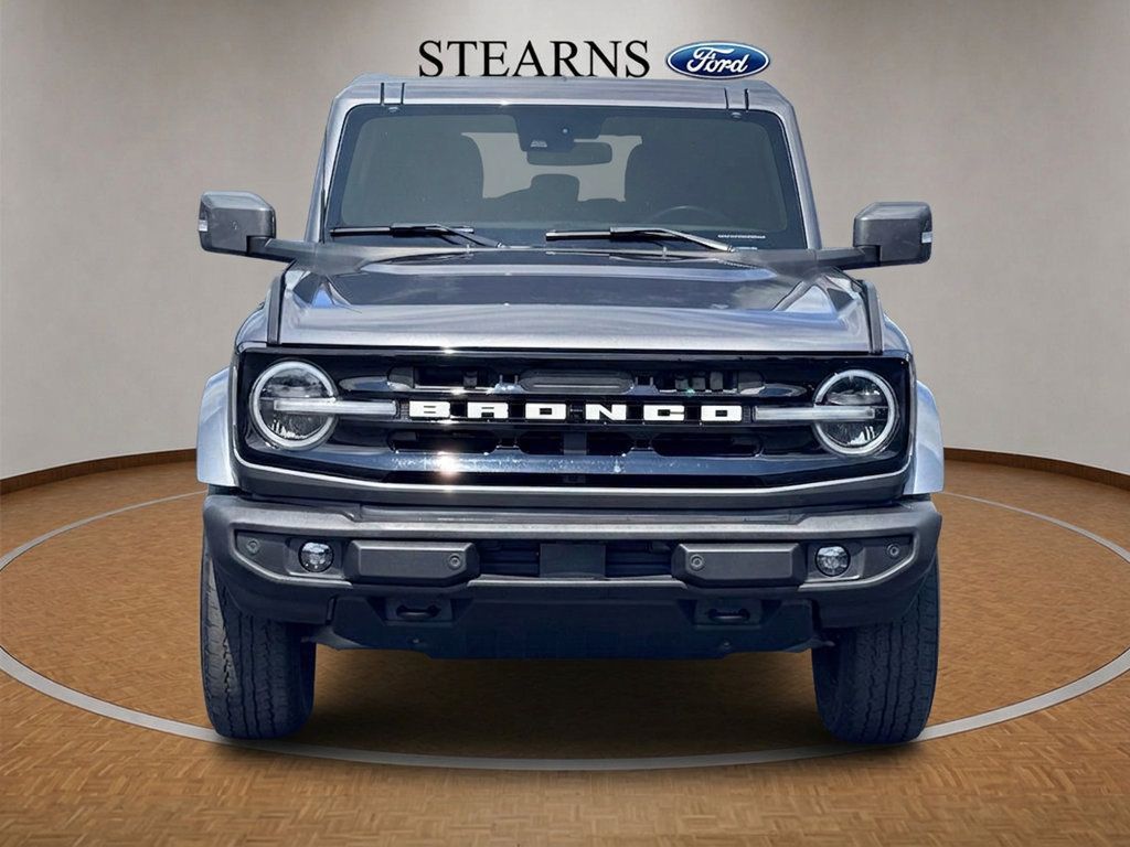 Used 2023 Ford Bronco Outer Banks AWD/4WD image 4