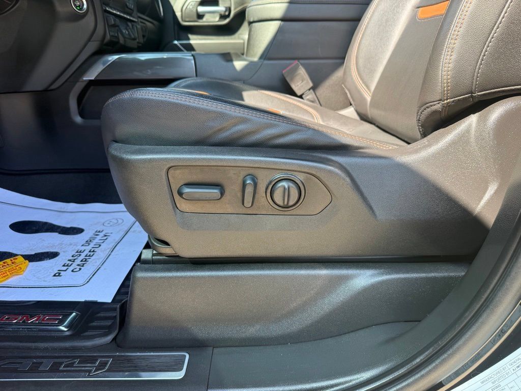 Used 2022 GMC Sierra 2500 AT4 w/ Driver Alert Package I AWD/4WD image 35