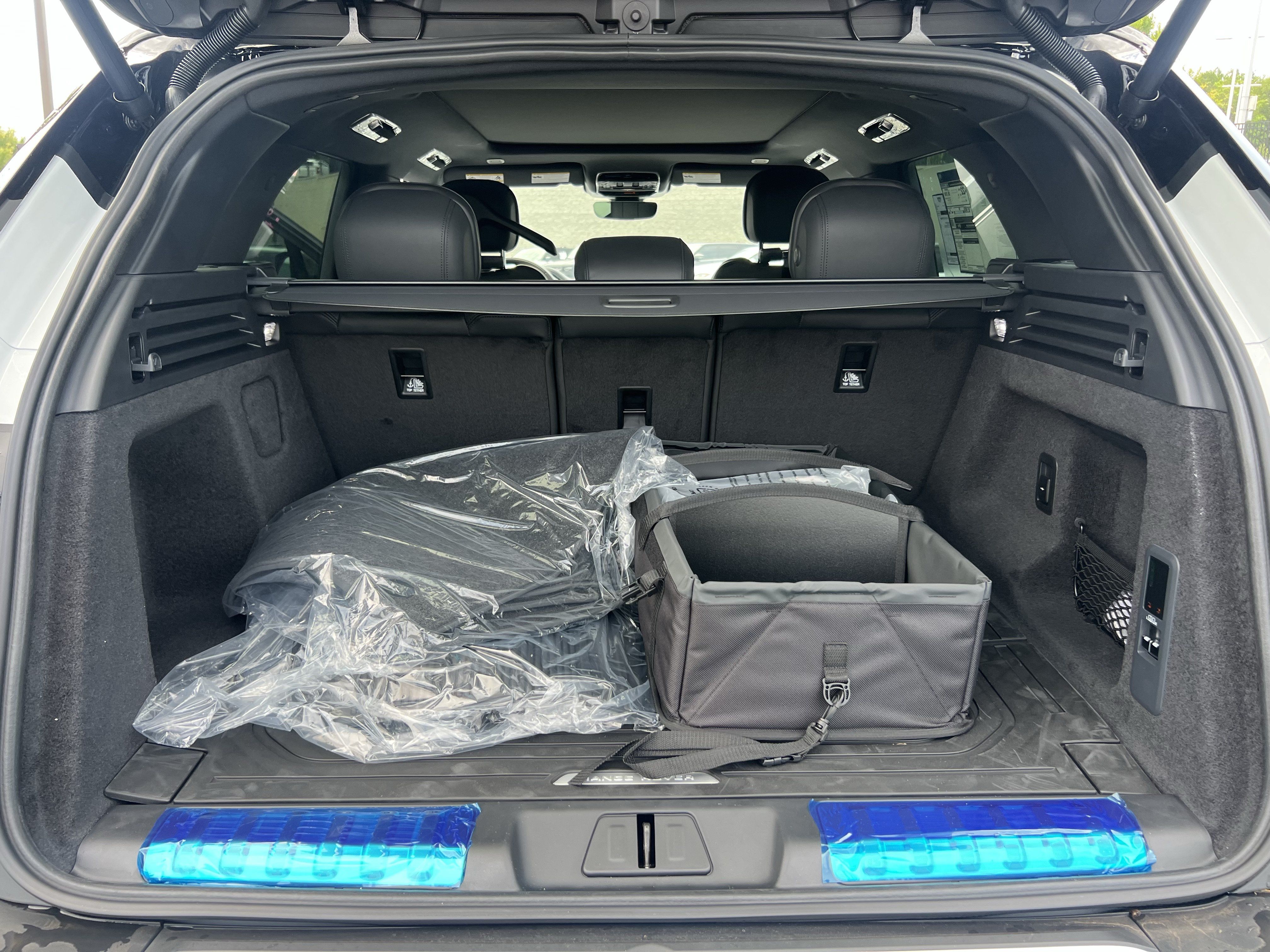 New 2026 Land Rover Range Rover Sport Dynamic SE AWD/4WD image 34
