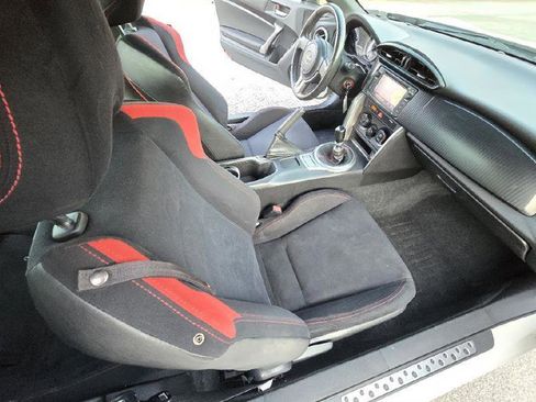 Used 2013 Scion FR-S image 23