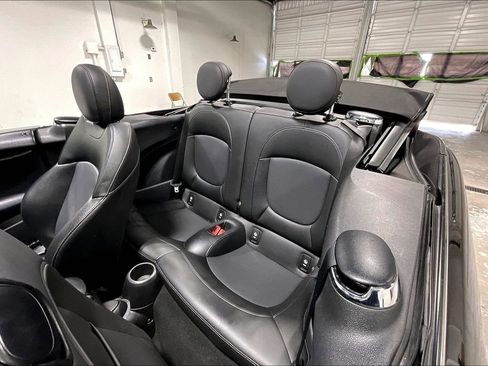 Used 2021 MINI Cooper John Cooper Works w/ 6.5" Touchscreen Package FWD image 31