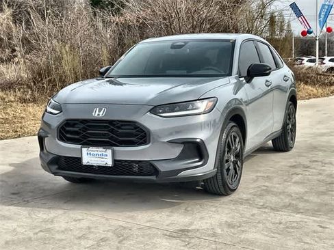 Used 2026 Honda HR-V Sport image 2