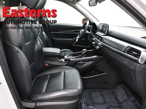 Used 2022 Kia Telluride LX AWD/4WD image 23