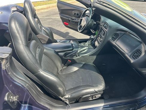 Used 2000 Chevrolet Corvette Convertible w/ Memory Pkg image 13