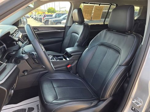 Used 2022 Jeep Grand Cherokee L Limited w/ Luxury Tech Group II AWD/4WD image 18
